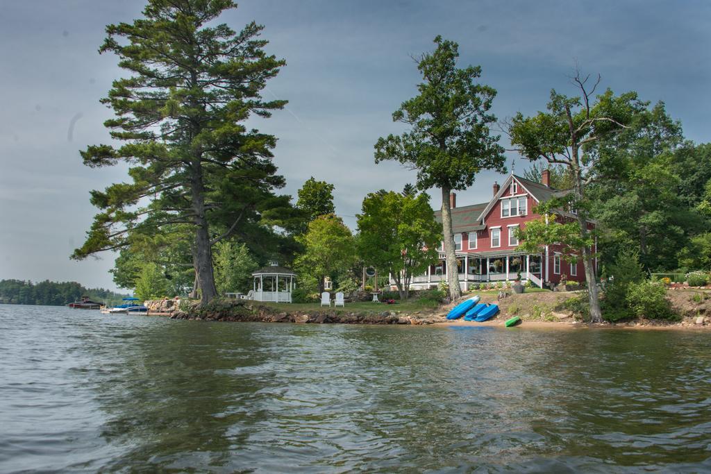 Lake House At Ferry Point Sanbornton Kamer foto