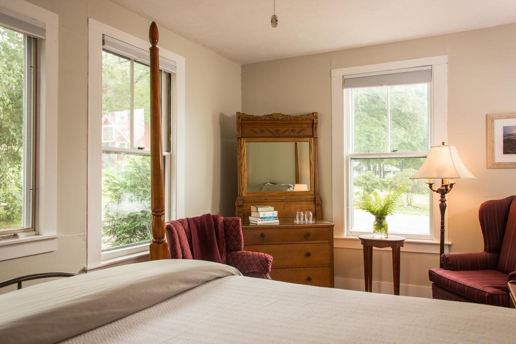 Lake House At Ferry Point Sanbornton Kamer foto