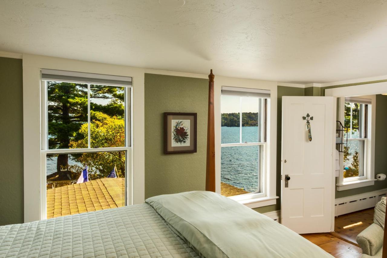 Lake House At Ferry Point Sanbornton Buitenkant foto